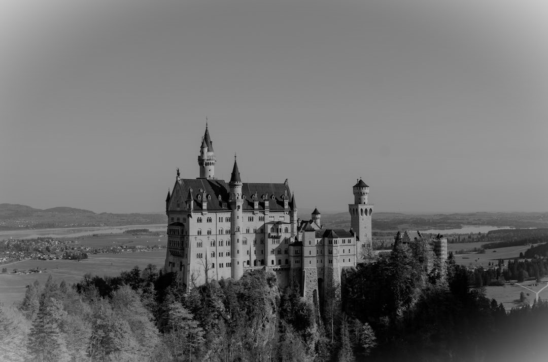 Ιστορίες από το περιοδικό “Weird Literature” – Στο κάστρο του αίματος