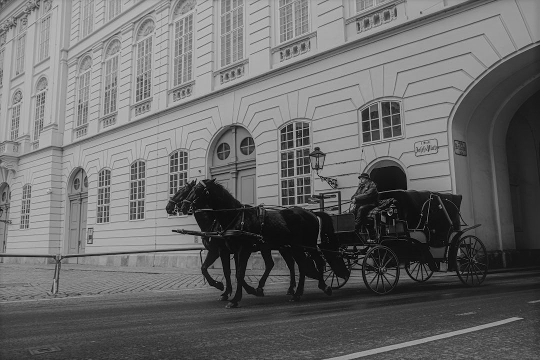 Ιστορίες από το περιοδικό “Weird Literature” – Η άμαξα της Αϊζόρα Γκρέι