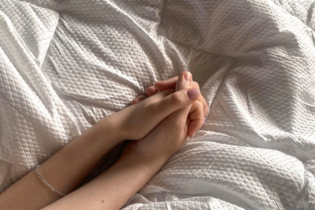 Θέλω να νιώσω το κορμί σου επάνω μου…