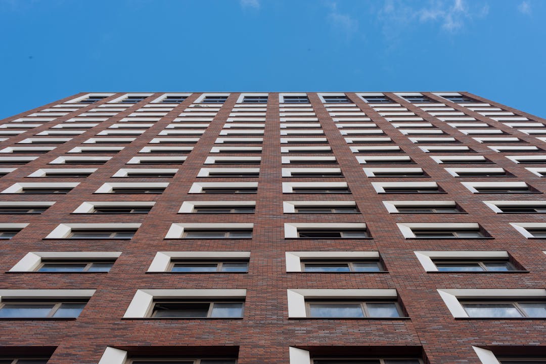 Ο έκτος όροφος